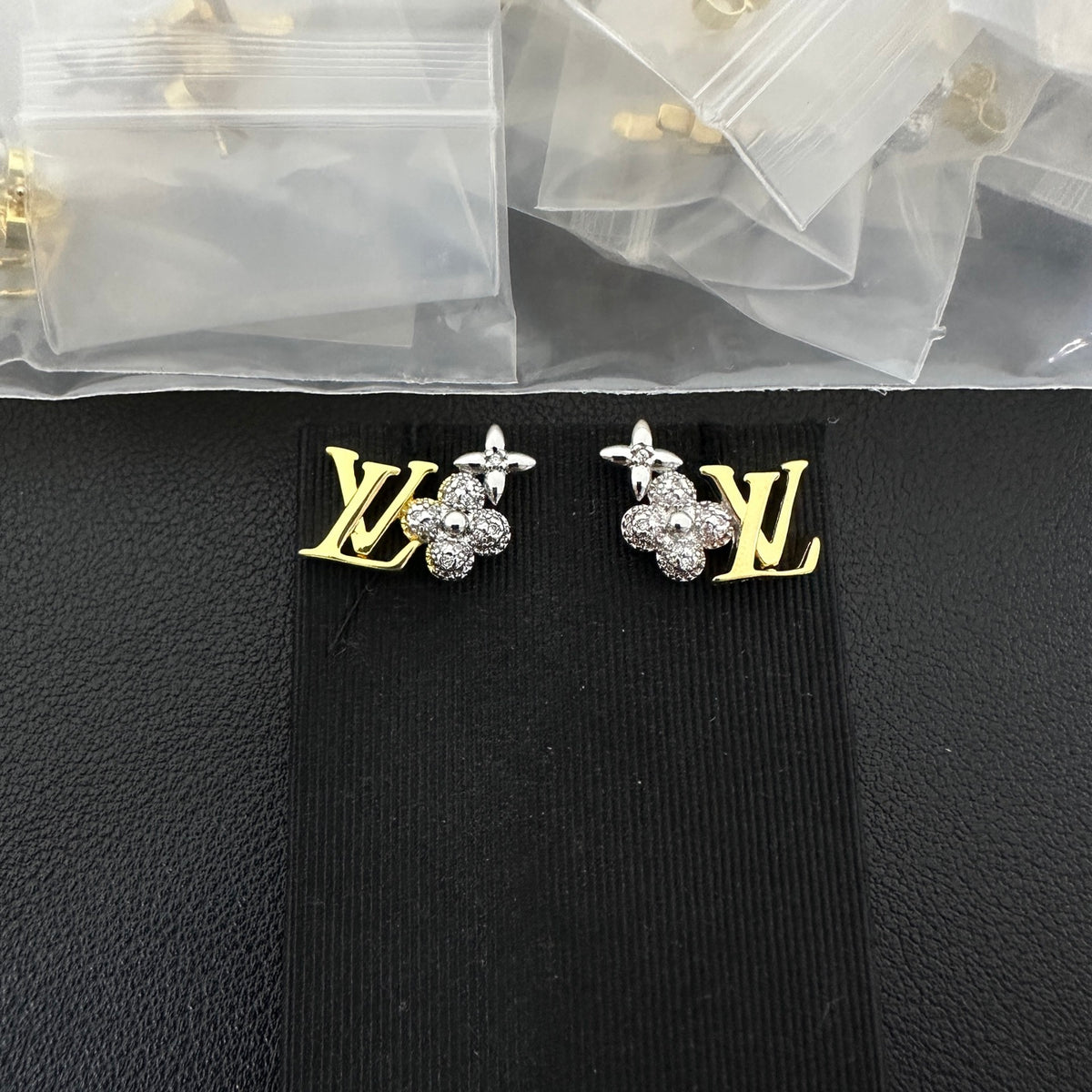Intertwined Letter Floral Star Stud Earrings Inlaid Sparkling Gemstones Fashion Women Ear Jewelry