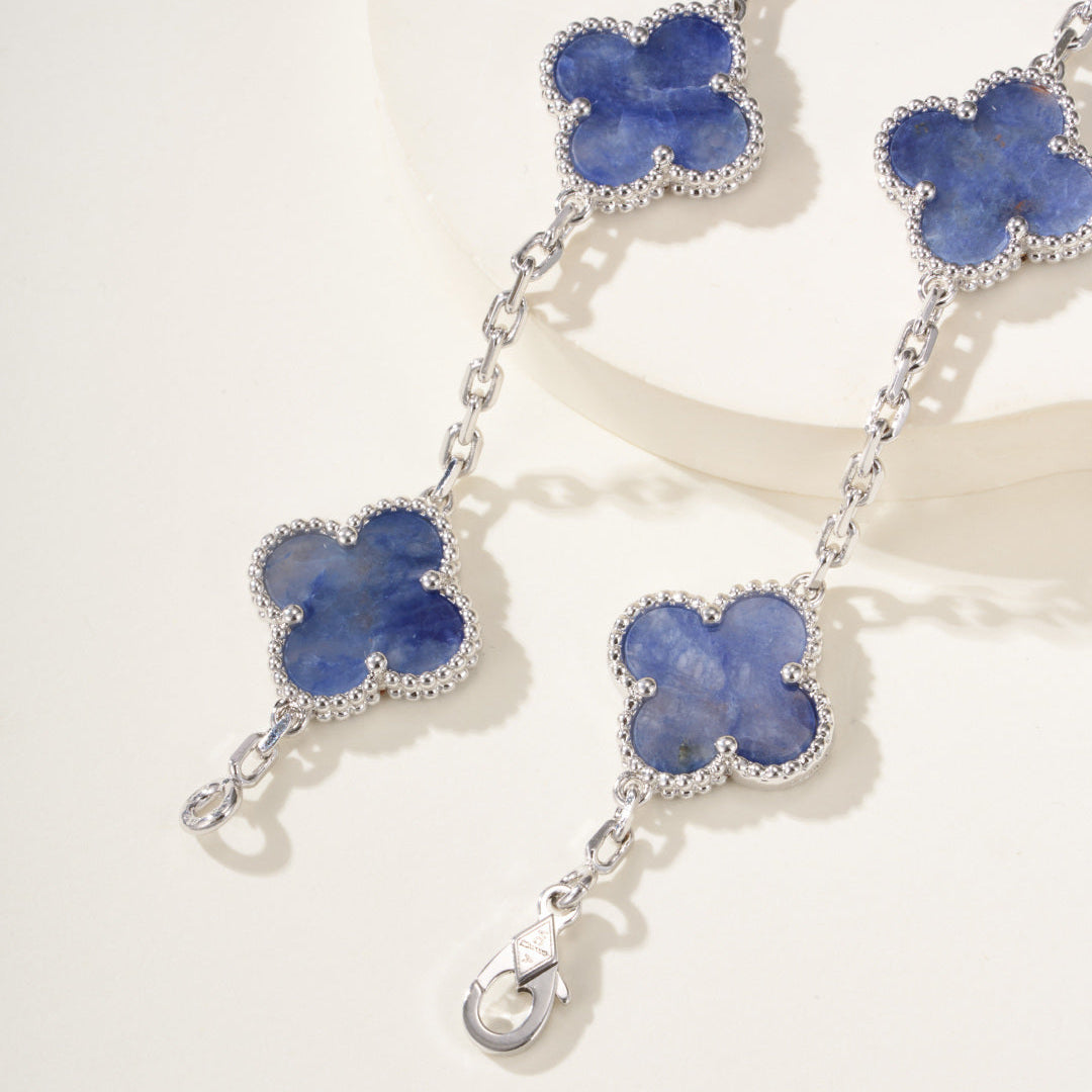 Blue Agate Five-Motif Four-Leaf Clover Bracelet – Lucky Charm