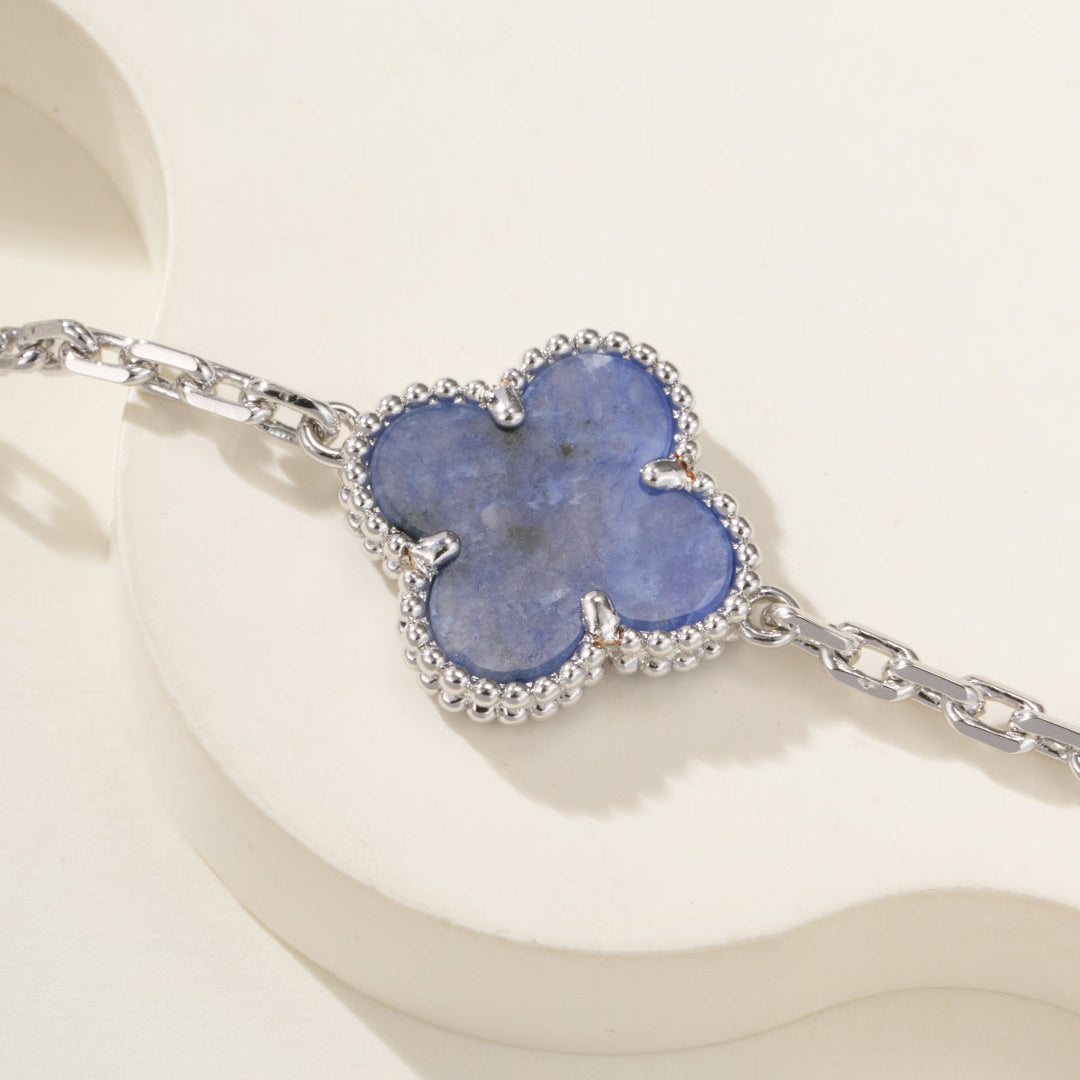 Blue Agate Five-Motif Four-Leaf Clover Bracelet – Lucky Charm