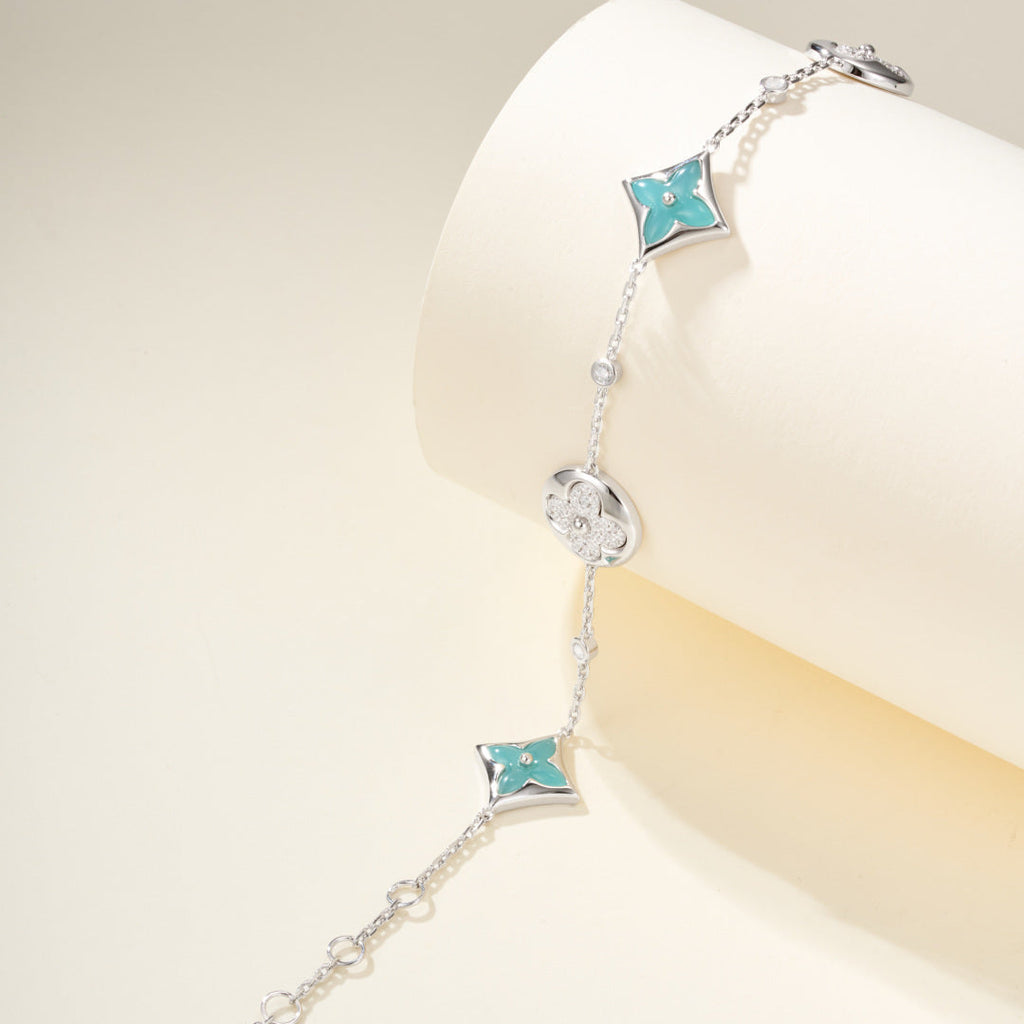 Four-Leaf Clover Bracelet with Amazonite & Gemstone Accents – Lucky Charm