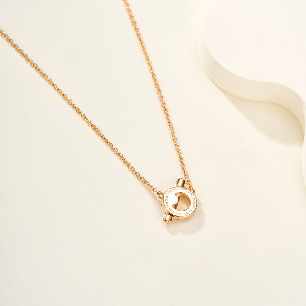 Minimalist Hcroisette Gemstone Necklace – Simple & Elegant