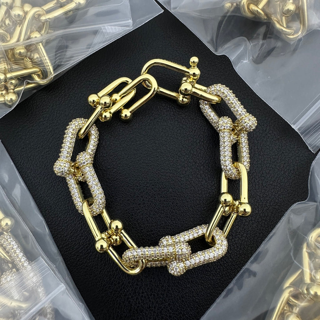Chunky Oval Link Bracelet – Crystal Pavé and Polished