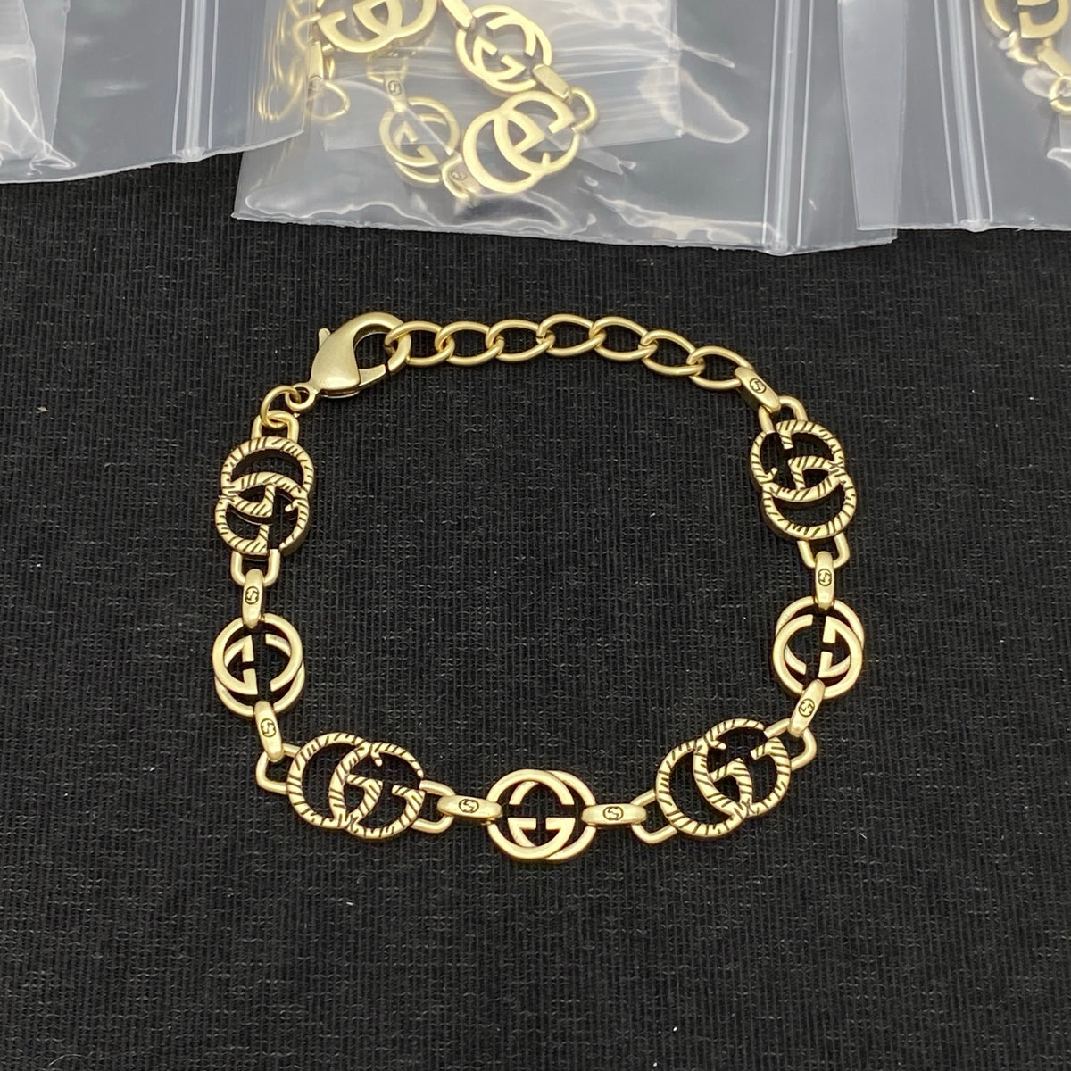 Interlocking G Motif Link Bracelet