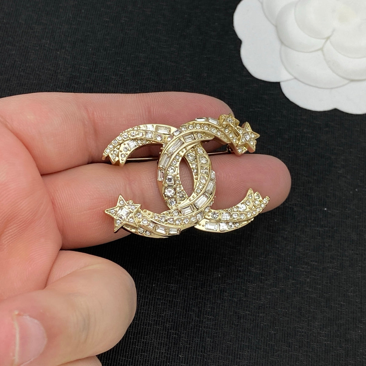 Mixed-Cut Crystal Interlocking C Brooch – Star Charms