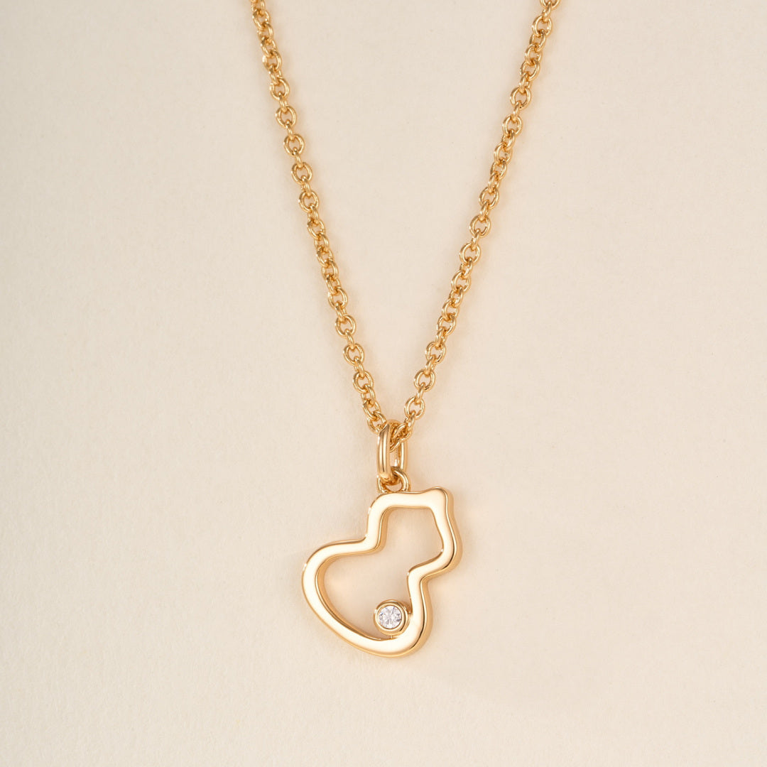 Lucky Gourd Charm Necklace – Single Gemstone Pendant, Elegant Hollow Design