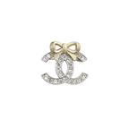 Pavé Interlocking C Brooch – Ribbed Bow Topper