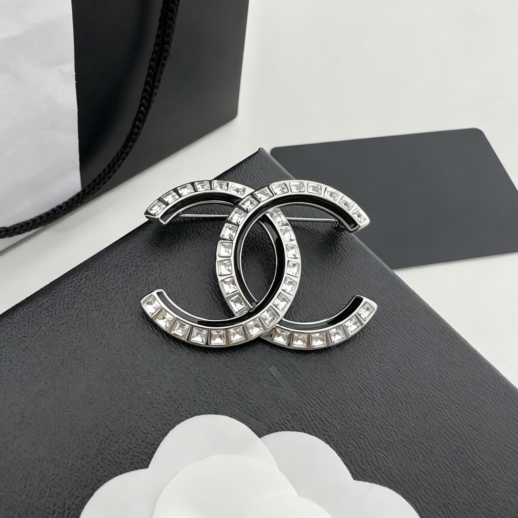 Baguette Crystal Interlocking C Brooch – Black Enamel Inlay