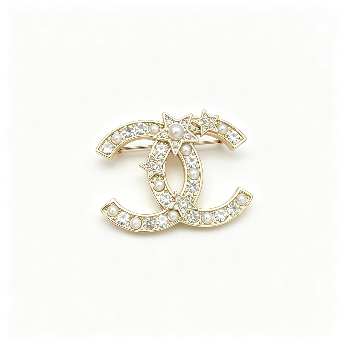 Crystal and Lustrous Bead Interlocking C Brooch – Star Charms
