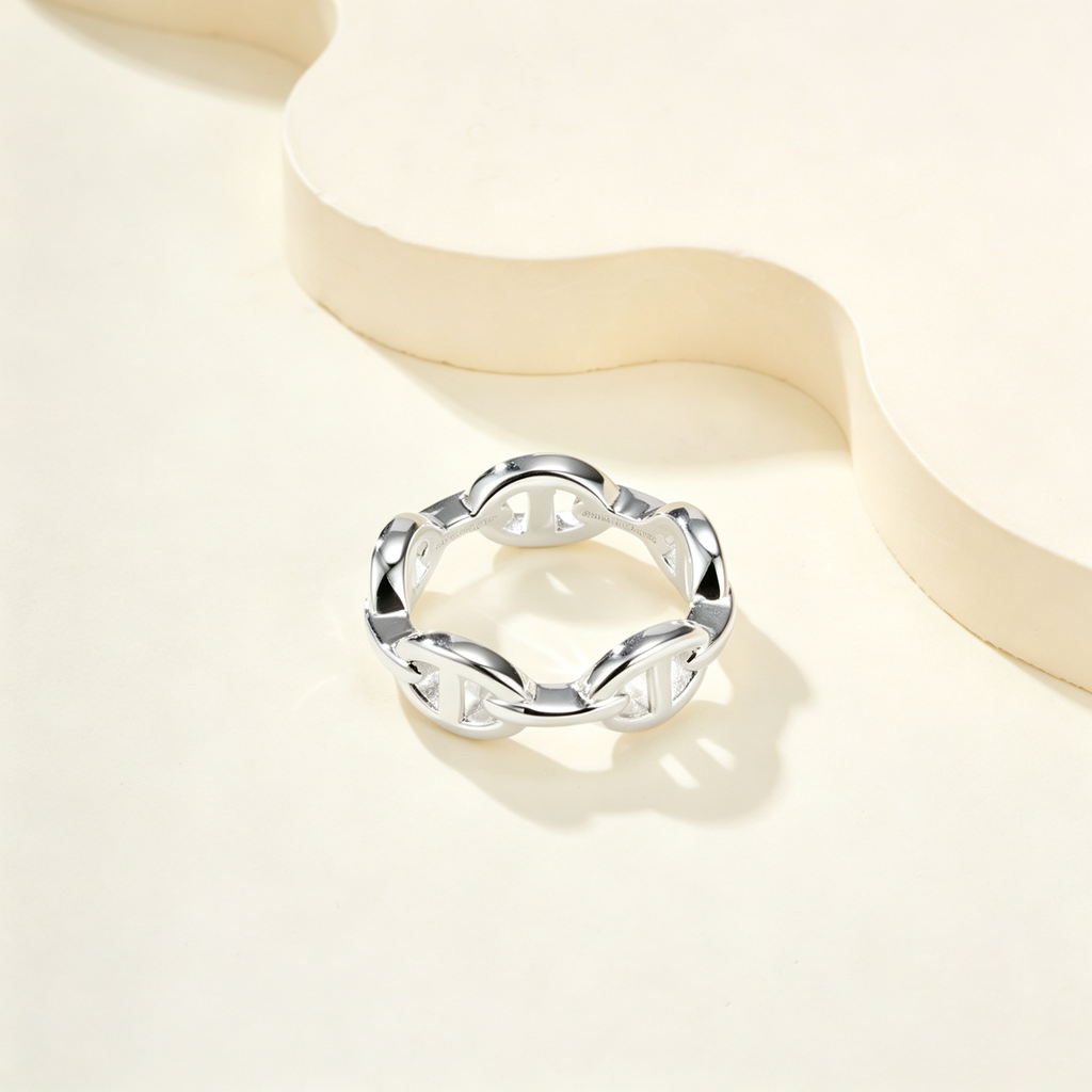 Chain-Link Fashion Ring – Polished Finish