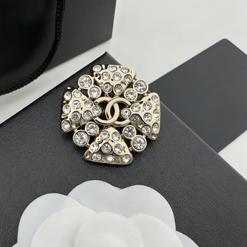 Quatrefoil Flower Crystal Brooch – Graduated Pavé with Interlocking C