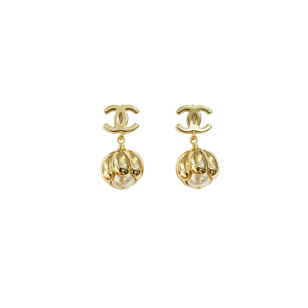 Interlocking C Stud Earrings with Flower Drop
